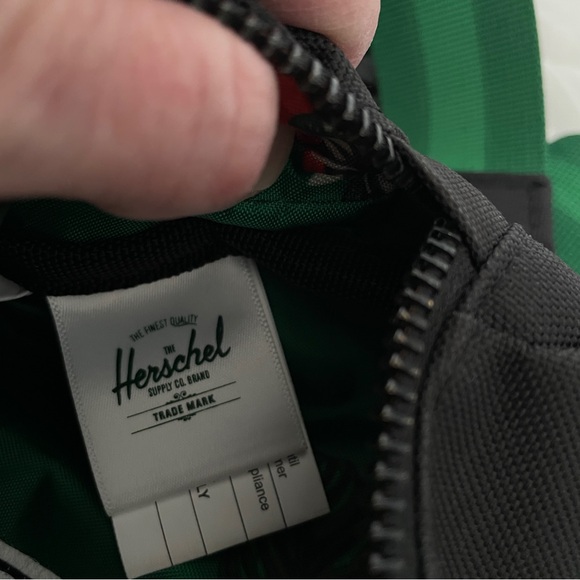 Herschel Supply Company Starbucks hip pack in excellent condition - Picture 4 of 9
